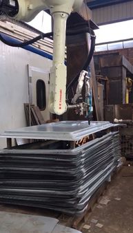 安徽斯塔克管材激光切割機(jī)與激光三維切割機(jī)及其零部件解析